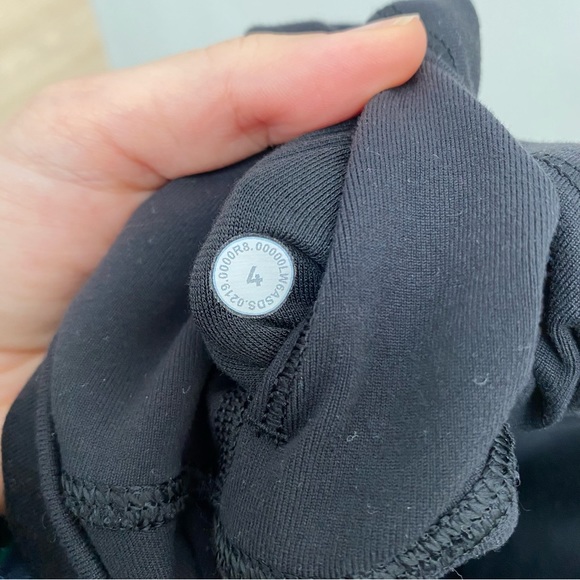 LULULEMON Wunder Under cropped leggings EUC - Picture 3 of 3